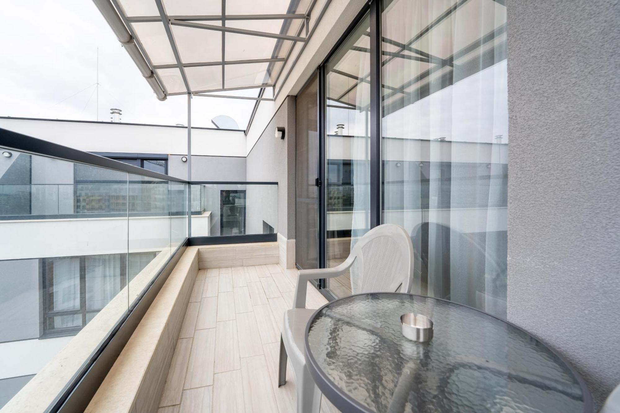 Apartment Wow For Rent 2 Bul Montevideo 25a - B