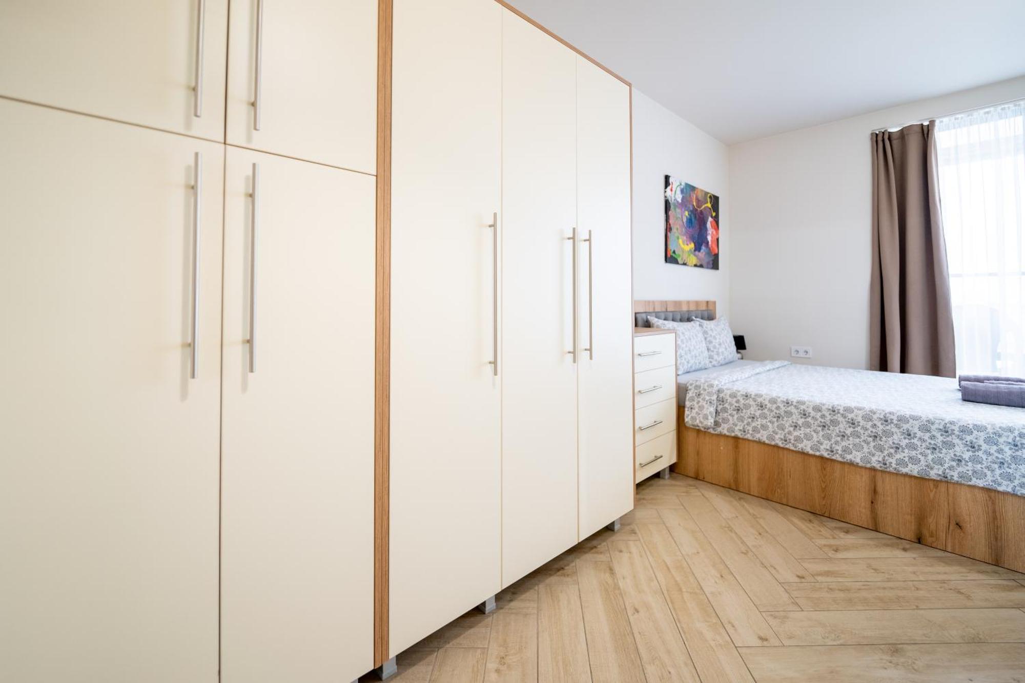 Apartment Wow For Rent 2 Bul Montevideo 25a - B *