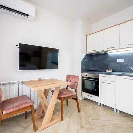 Wow Studios For Rent 2 Bul Montevideo 25A - B Sofia Exterior foto